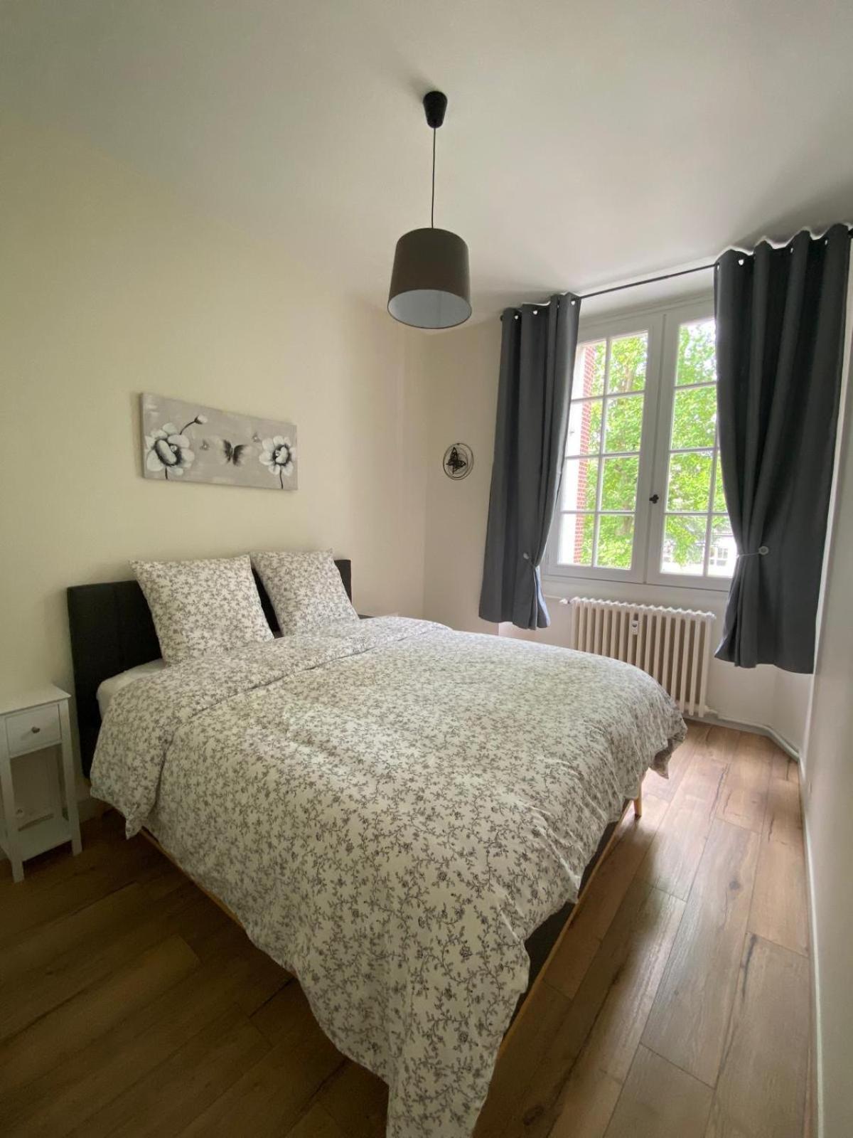 Appartement Hyper-Centre Vue Cathedrale ボーヴェ エクステリア 写真