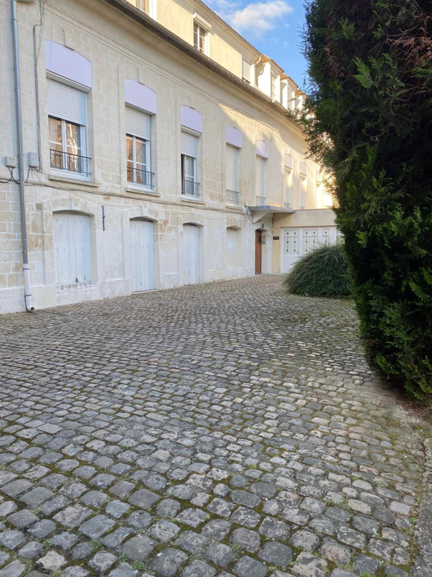 Appartement Hyper-Centre Vue Cathedrale ボーヴェ エクステリア 写真